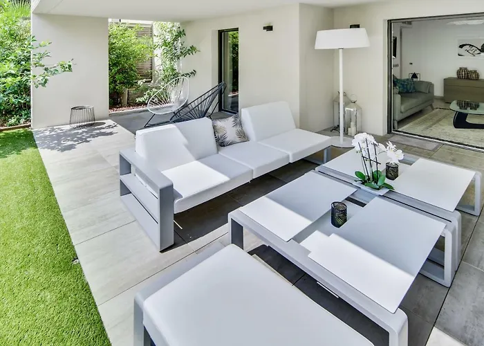 Luxury & Exclusive *