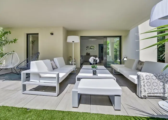 Luxury & Exclusive *